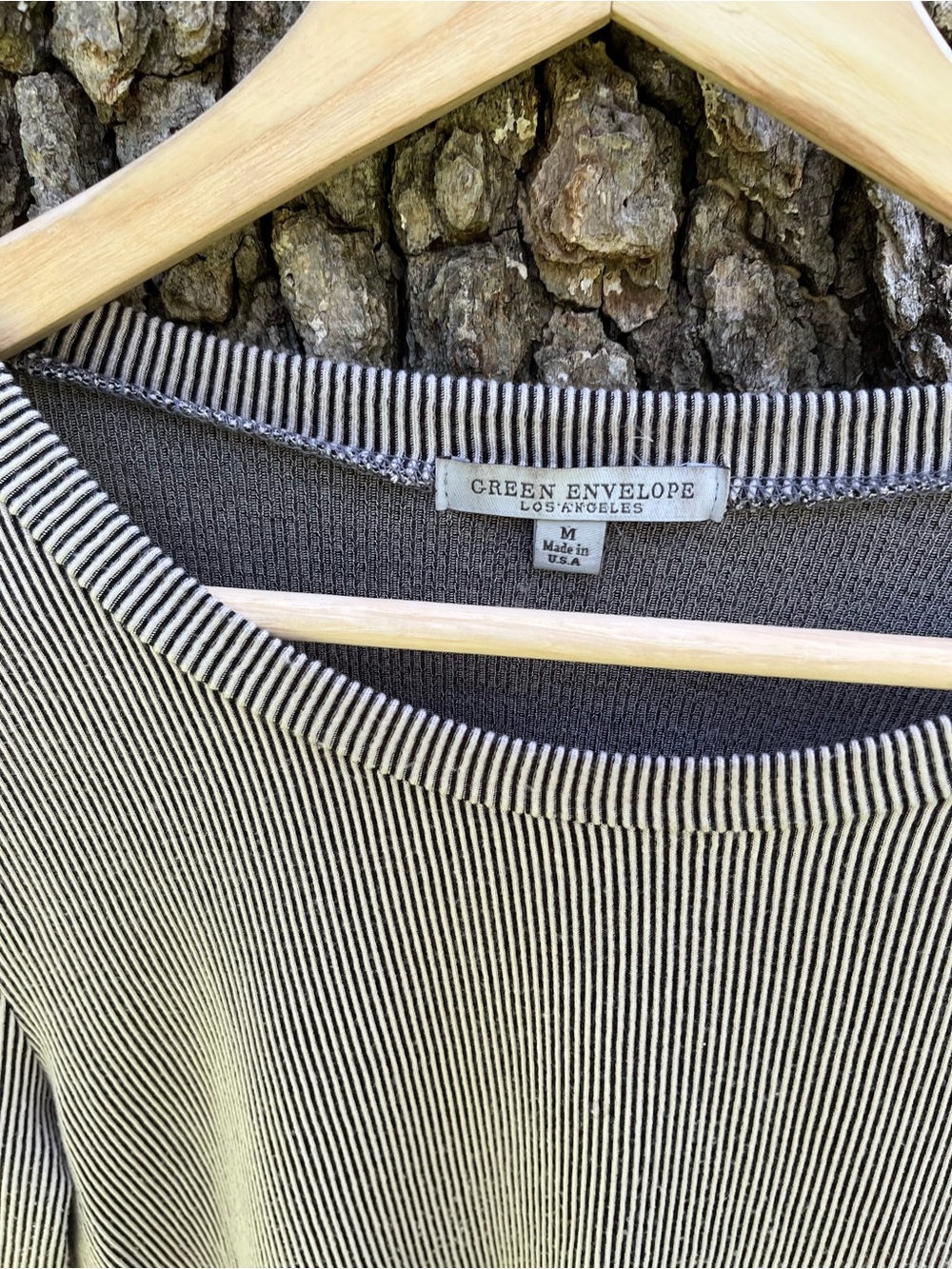 ⭐️Green Envelope Ribbed Top in size M - Picture 2 of 5
